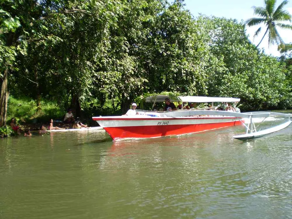 Faaroa River with Motu Beach Break